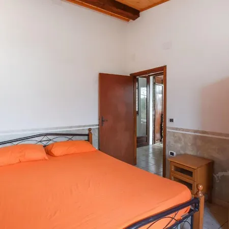 Διαμέρισμα Beautiful In Praia Mare With Kitchen Praia a Mare